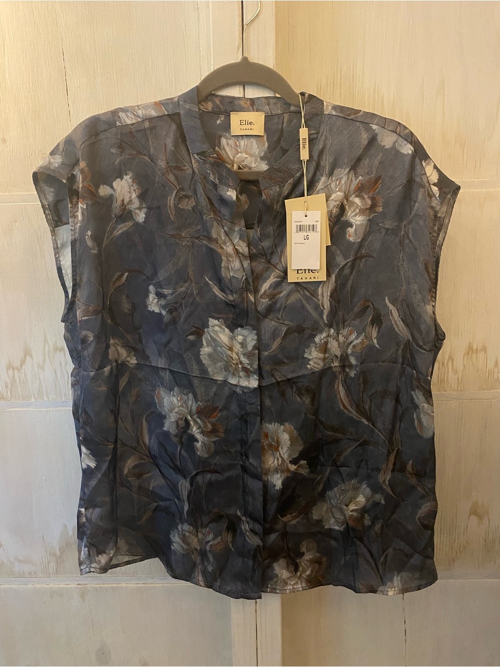 Tahari Dark Grey Size Large Floral Sleeveless Blouse NWT Boho Office Career